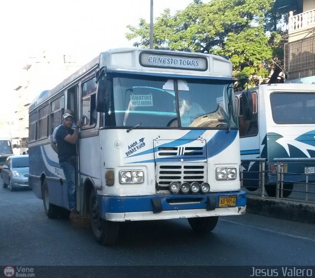 MI - A.C. L�nea La Rosa de Guatire 44 por Jes�s Valero