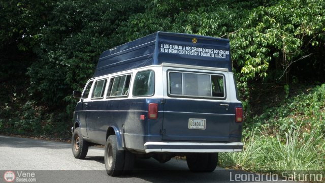 Particular o Desconocido 09 por Leonardo Saturno