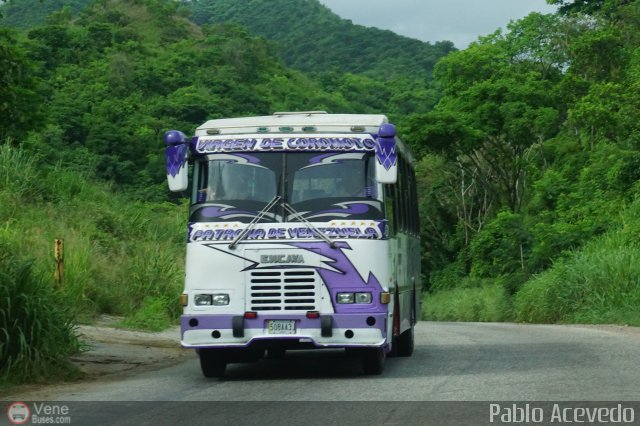 L�nea Hermanos Unidos S.C. 61 por Pablo Acevedo