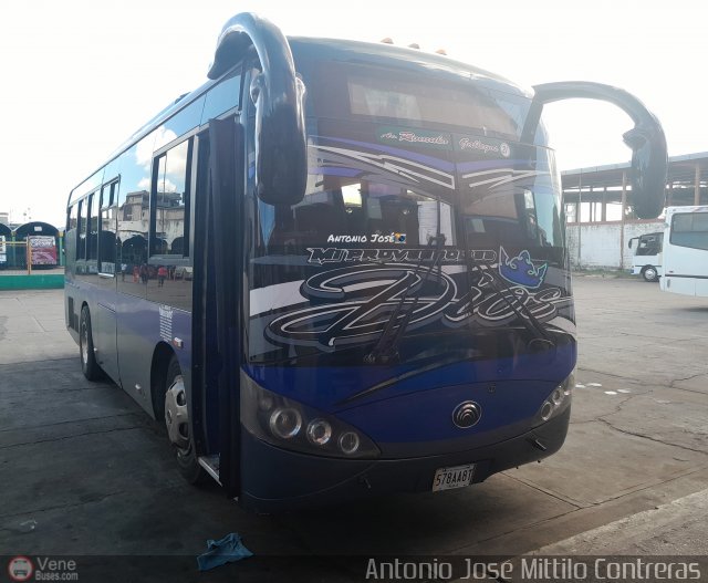 A.C. R�mulo Gallegos 21 por Antonio Mittilo