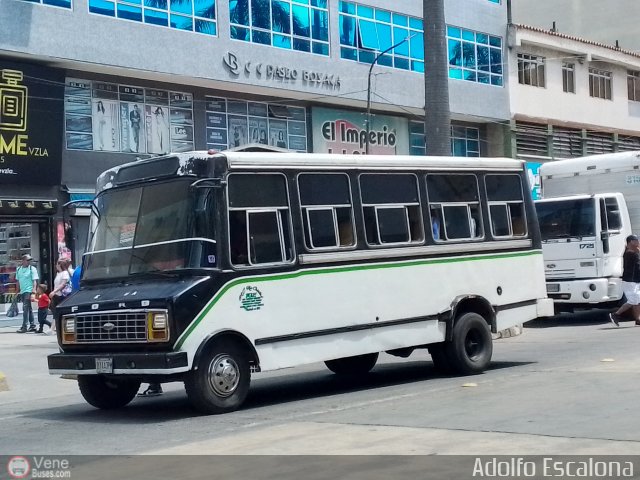 A.C. L�nea R�o Cristal 102 por Adolfo Escalona