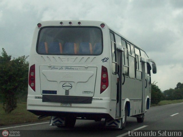L�nea La Pastora 42 por Leonardo Saturno