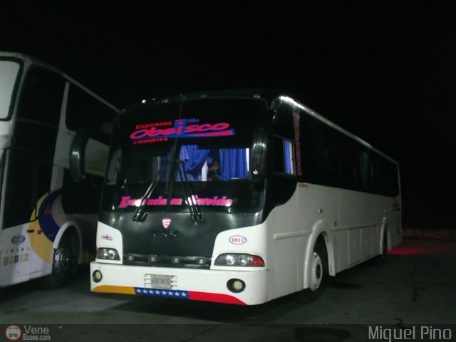 Expresos El Obelisco 1017 por Miguel Pino