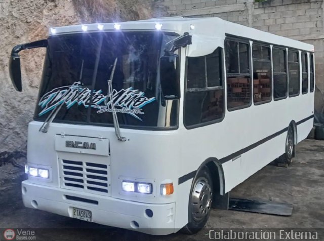 DC - Unión Conductores del Oeste 211 por Gabriel Vergara