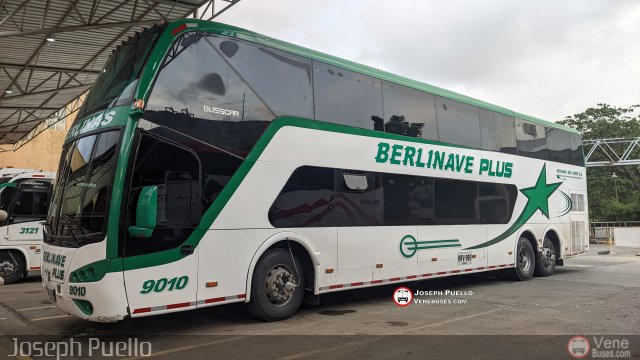 Berlinas del Fonce 9010 por Joseph Puello