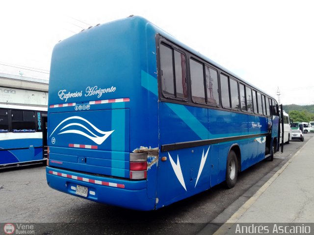 Expresos Horizonte 32 por Andrs Ascanio