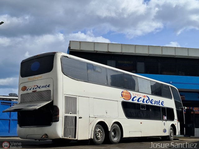 Expresos Occidente 115 por Josue S�nchez