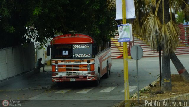 Particular o Desconocido 07 por Pablo Acevedo