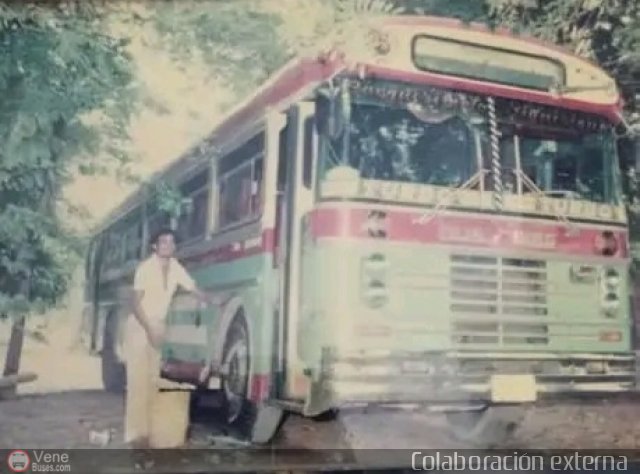 L�nea Urdaneta 05 por Mois�s Silva Colombo