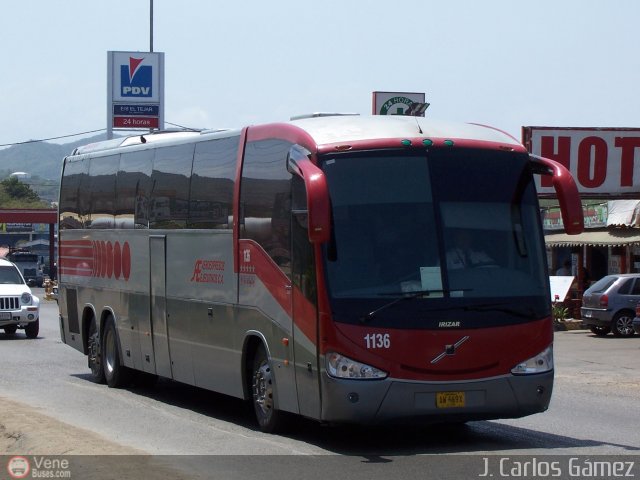 Aeroexpresos Ejecutivos 1136 por J. Carlos G�mez