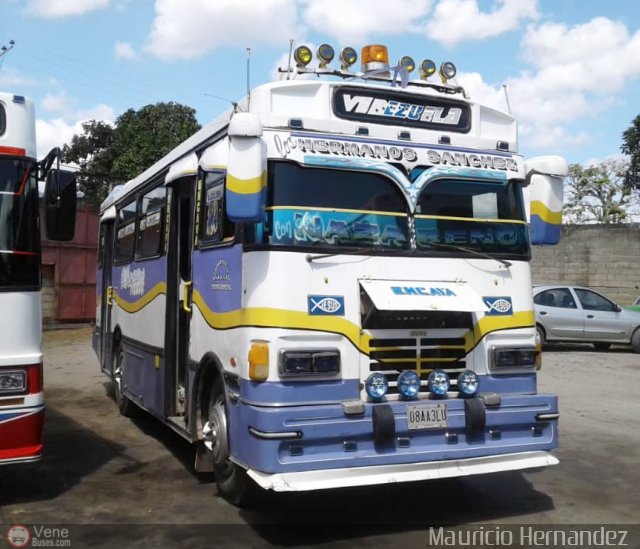 Particular o Desconocido ND por Eduard Delgado