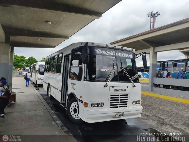 L�nea La Pastora 54 por Alvin Rond�n