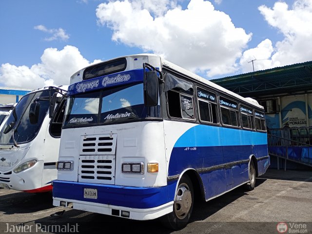 Expresos Guácharo 25 por Javier Arretureta