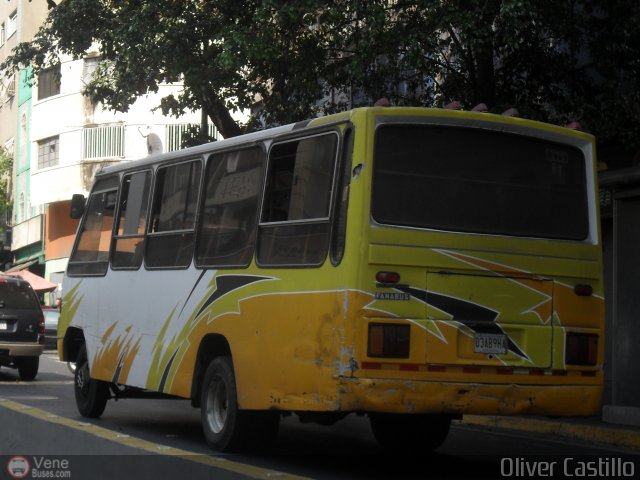 DC - S.C. Plaza Espa�a - El Valle - Coche 065 por Oliver Castillo