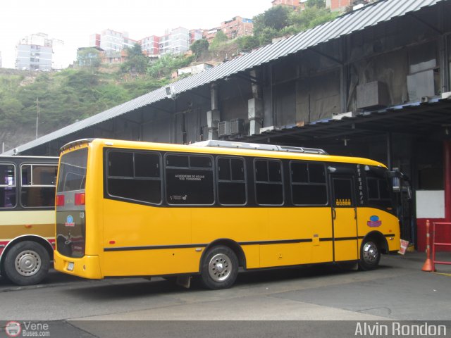 U.C. L�neas Unidas 114 por Alvin Rond�n