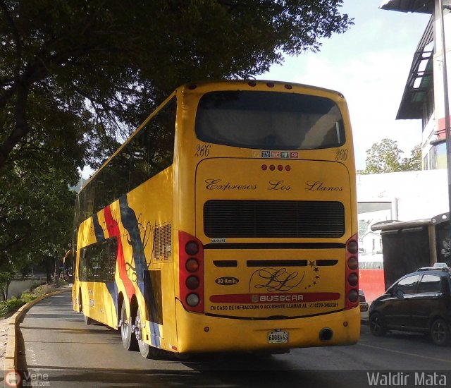 Expresos Los Llanos 266 por Waldir Mata