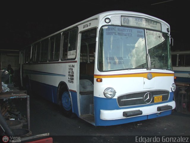 DC - Colectivos del Norte 60 por Edgardo Gonz�lez