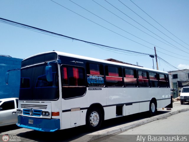 Particular o Desconocido 02 por Aly Baranauskas