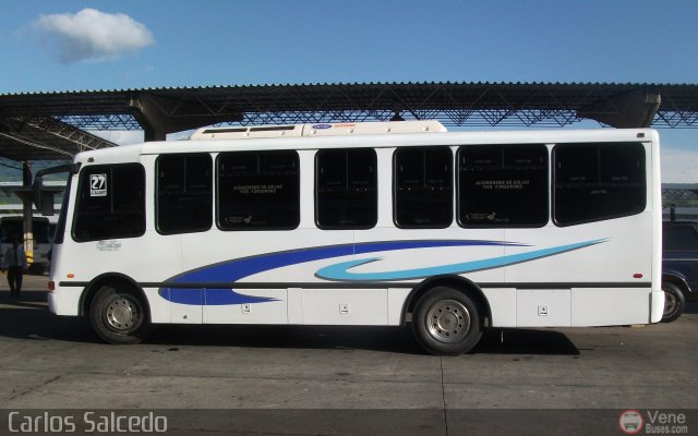 Unin Victoria 27 por Carlos Salcedo