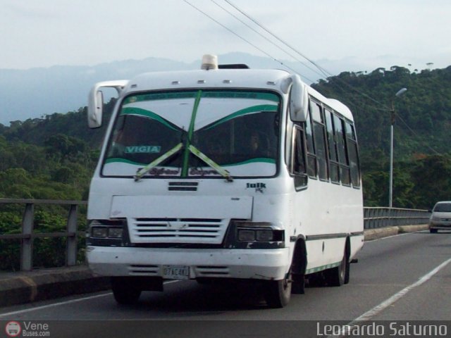 Particular o Desconocido 07 por Leonardo Saturno