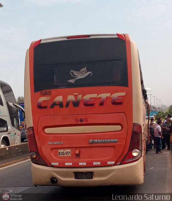 Turismo Ca�ete 951 por Leonardo Saturno