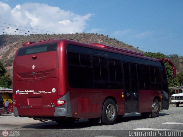 Particular o Desconocido 13 por Leonardo Saturno