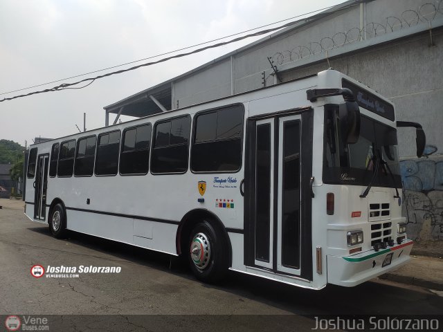 Transporte Unido 070 por Joshua Sol�rzano