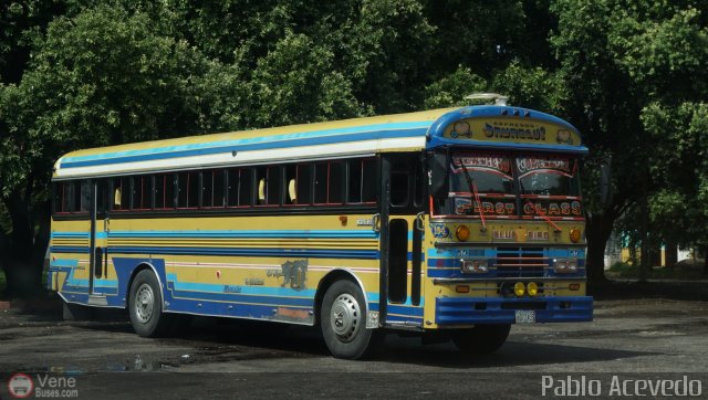 Expresos J�uregui 104 por Pablo Acevedo