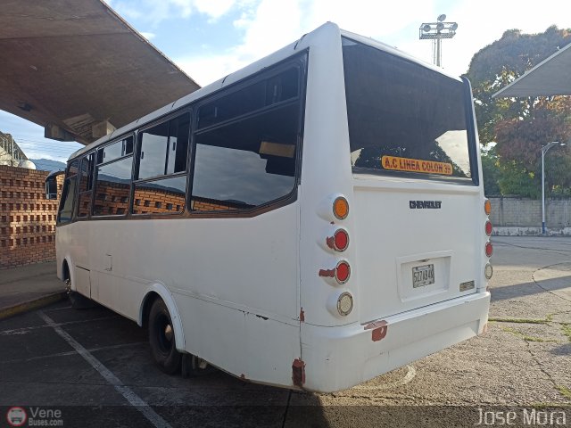 A.C. L�nea Col�n 39 por Jos� Mora