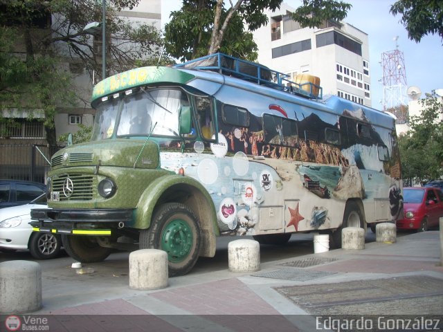 Particular El-Bicho por Edgardo Gonzlez