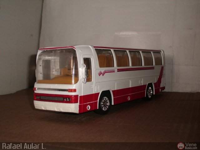 Maquetas y Miniaturas AEROBUSES VZLA por Rafael Aular