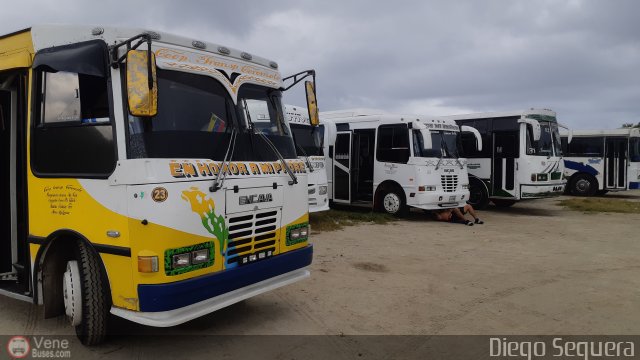 Garajes Paradas y Terminales Puerto-Cabello por Diego Sequera