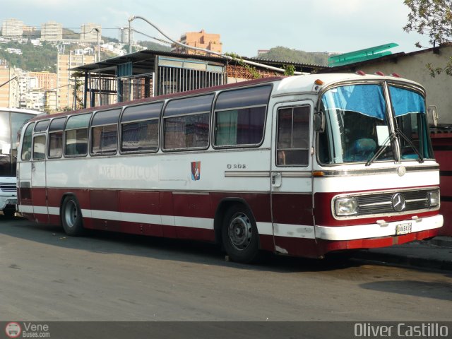 Particular o Desconocido 0376 por Oliver Castillo