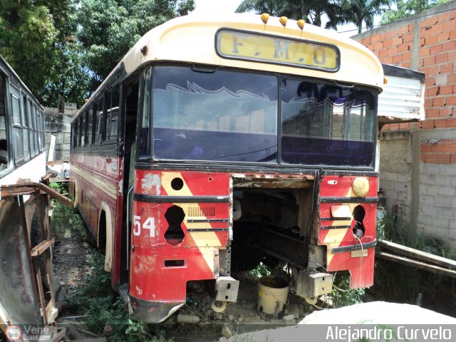 En Chiveras Abandonados Recuperaci�n AC0002 por Alejandro Curvelo
