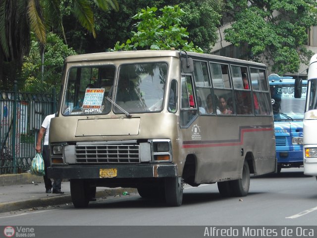 A.C. L�nea R�o Cristal 011 por Alfredo Montes de Oca