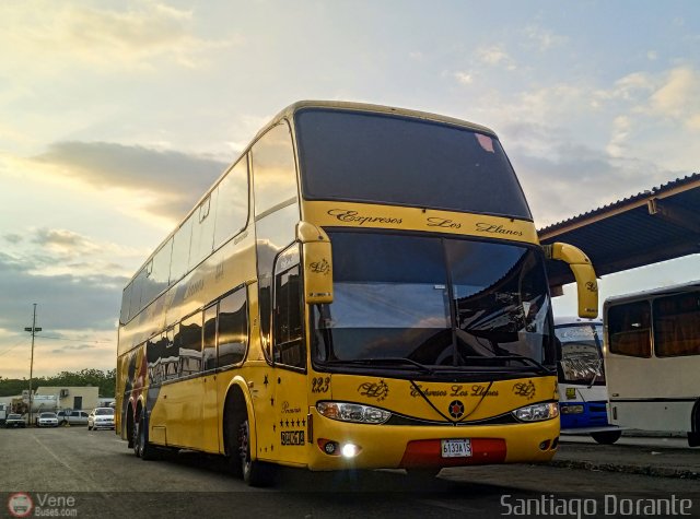 Expresos Los Llanos 223 por Santiago Dorante