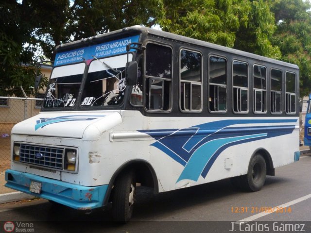 Particular o Desconocido 99 por Royner Tovar