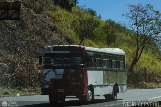 Particular o Desconocido 734 por Pablo Acevedo