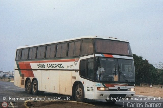 Eucatur 3328 por Alvin Rond�n