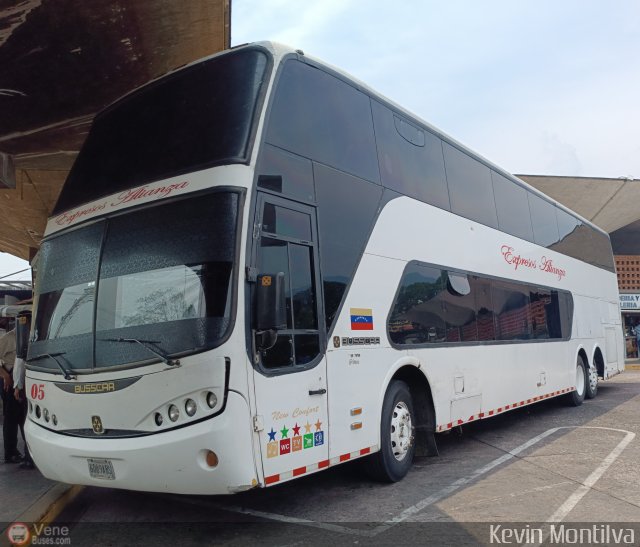 Expresos Alianza 005 por Alvin Rond�n