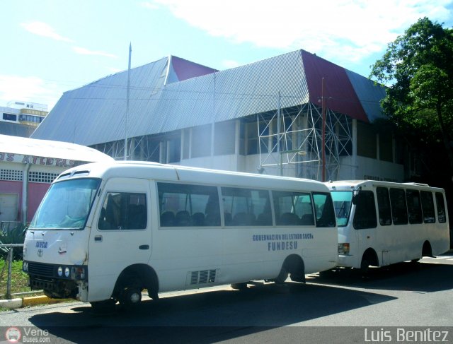 En Chiveras Abandonados Recuperaci�n 20 por Luis Ben�tez