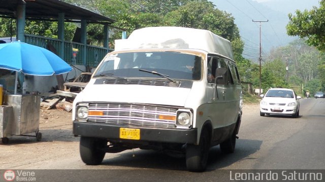 Particular o Desconocido 27 por Leonardo Saturno