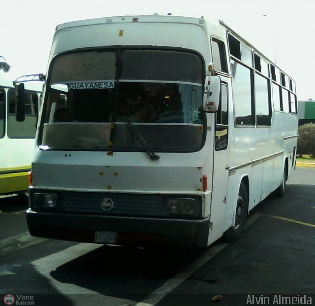 Expresos La Guayanesa 999 por Jes�s Valero