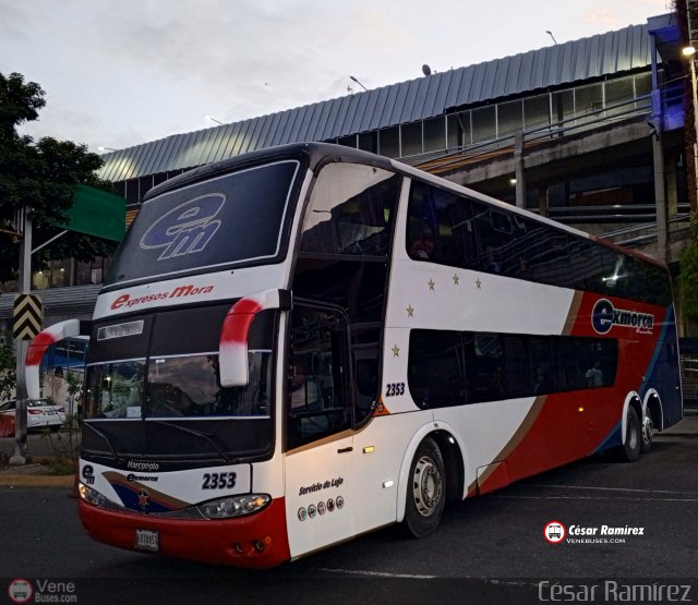 Expresos Mora 2353 por C�sar Ram�rez