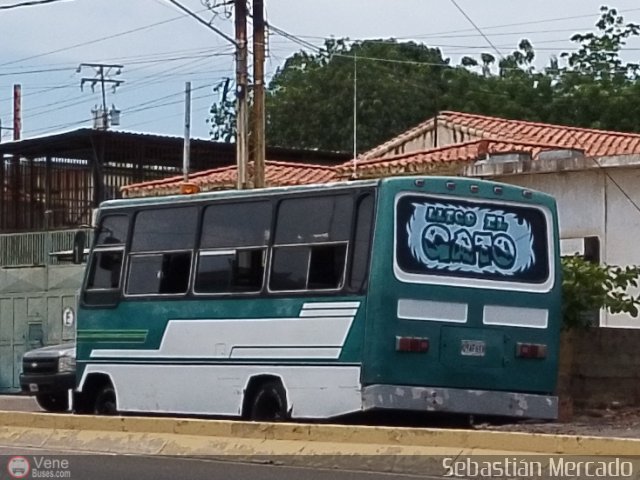 ZU - U.C. Barrio La Polar 132 por Sebasti�n Mercado