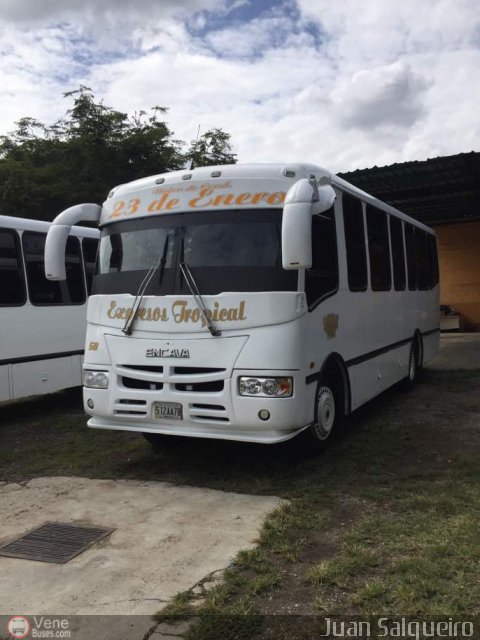 U.C. 23 de Enero 058 por Aly Baranauskas