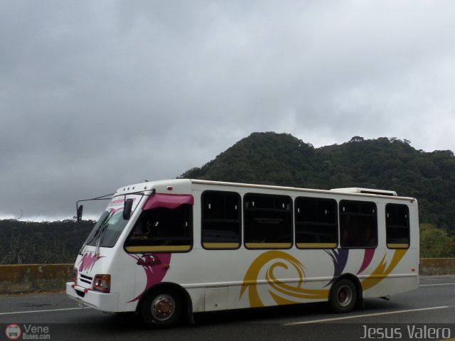 L�nea Hermanos Unidos S.C. 45 por Jes�s Valero