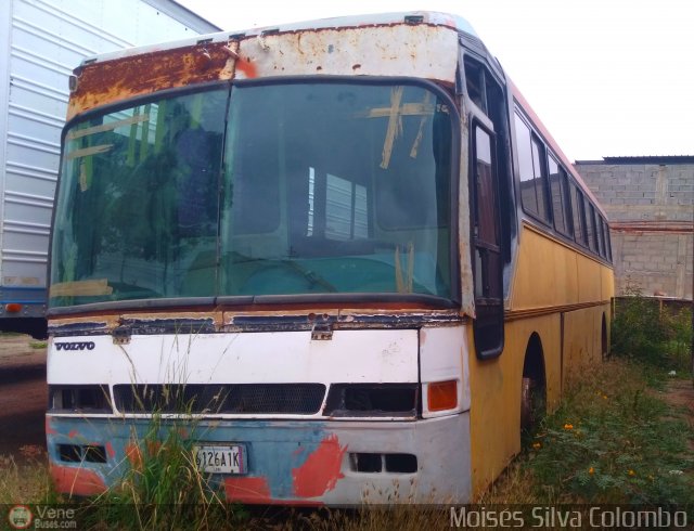 En Chiveras Abandonados Recuperaci�n 0101 por Mois�s Silva Colombo