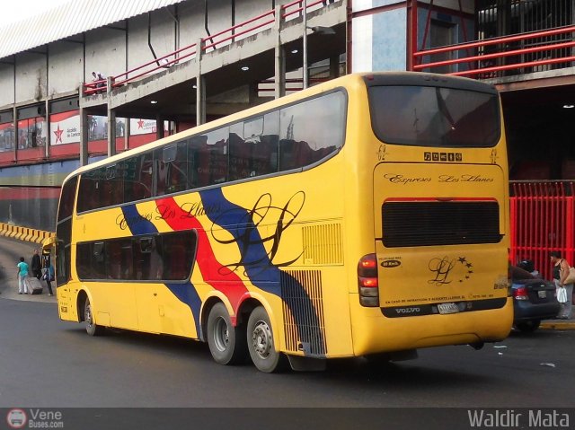Expresos Los Llanos 062 por Waldir Mata