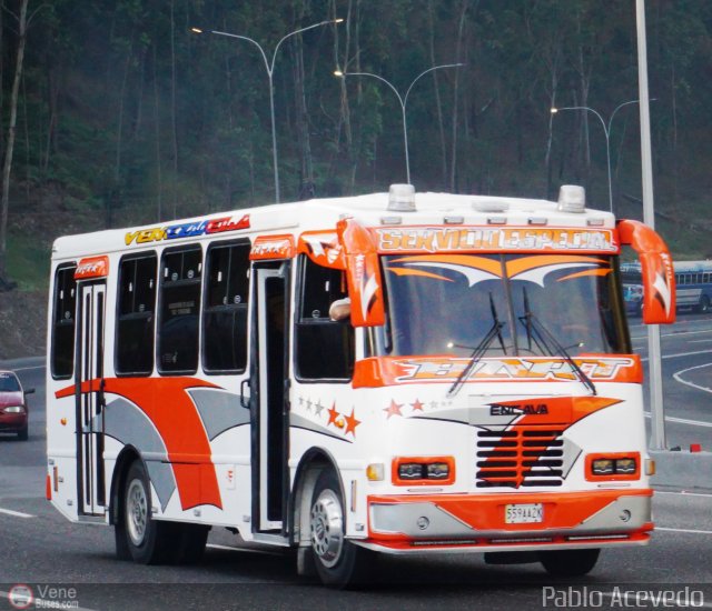 Particular o Desconocido Miranda por Pablo Acevedo